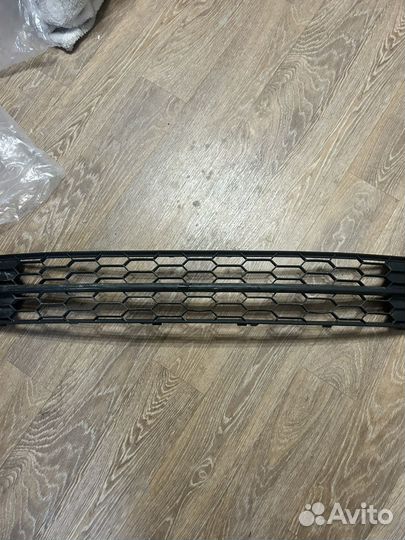 Решетки переднего бампера rapid