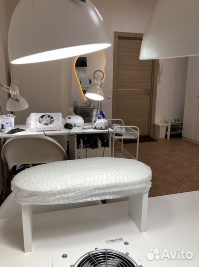 Рабочее место в аренду маникюрист
