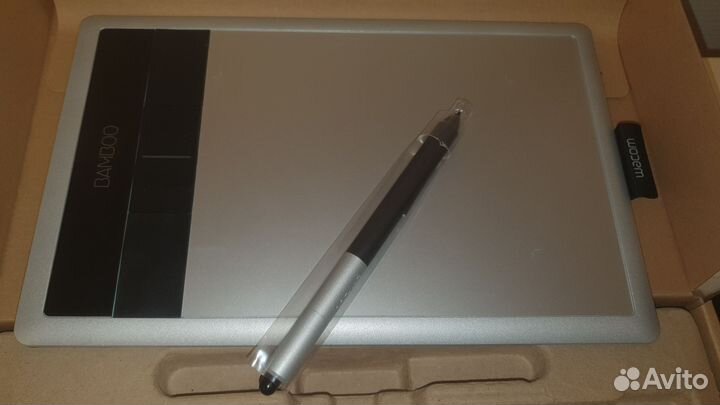 Графический планшет Wacom Bamboo Fan Pen&Touch