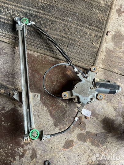 Стеклоподъемник передний правый audi 100 c45