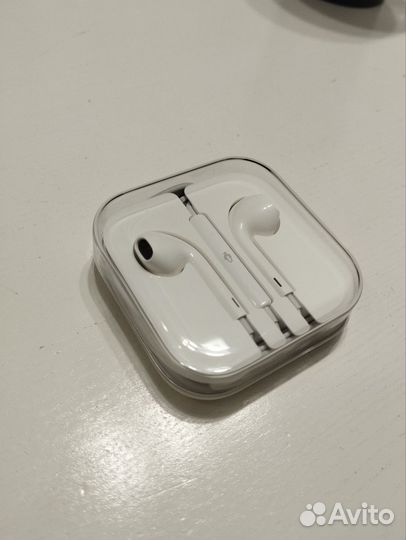 Наушники Apple EarPods 3.5 мм