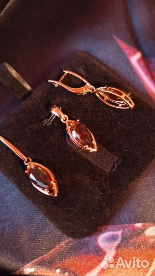 Комплект Серьги и кулон