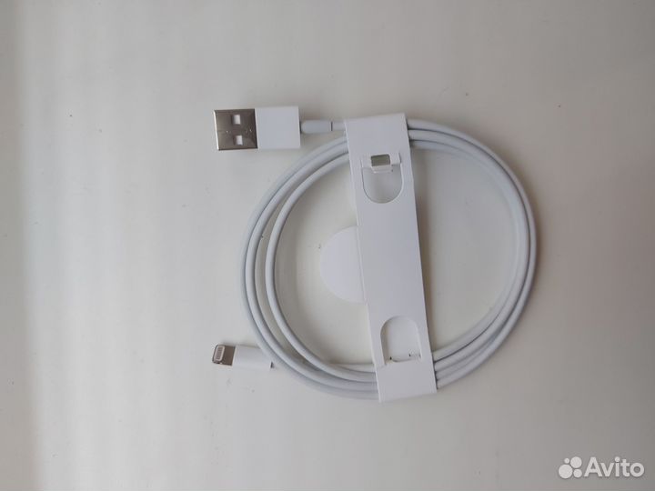 Кабель Apple Lightning to USB