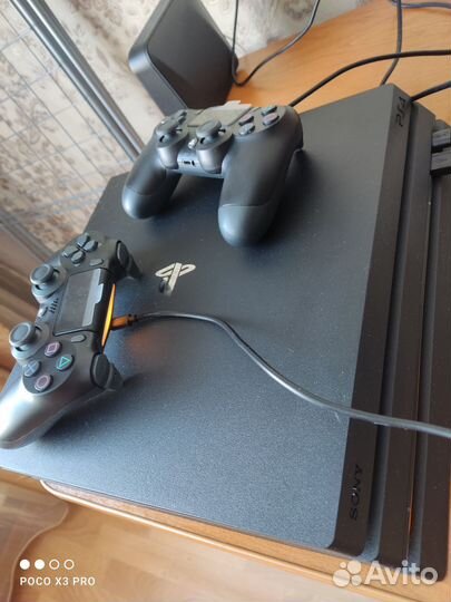 Sony PS4 pro 1tb