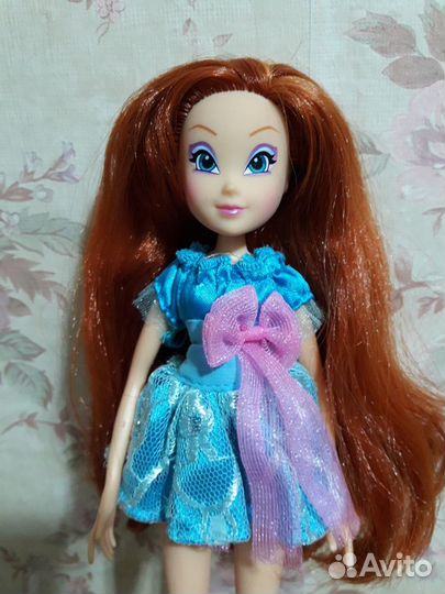Кукла WinX Блум день рождения