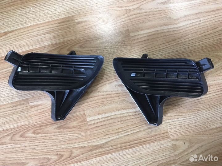 Заглушка бампера от Toyota Corolla, Fielder, Axio