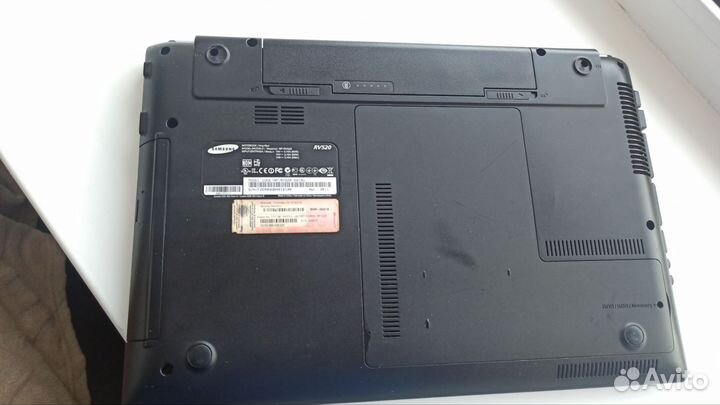 Samsung RV520(i3/500gb/4gb/520m)