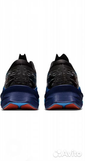 Кроссовки беговые Asics Novablast 3