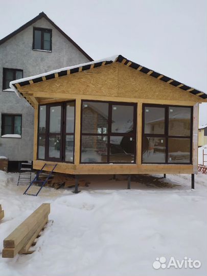 Бригада строителей