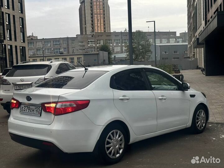 Аренда с выкупом Kia Rio на автомате