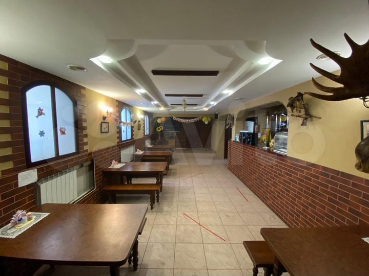 Гостиница, 384 м²