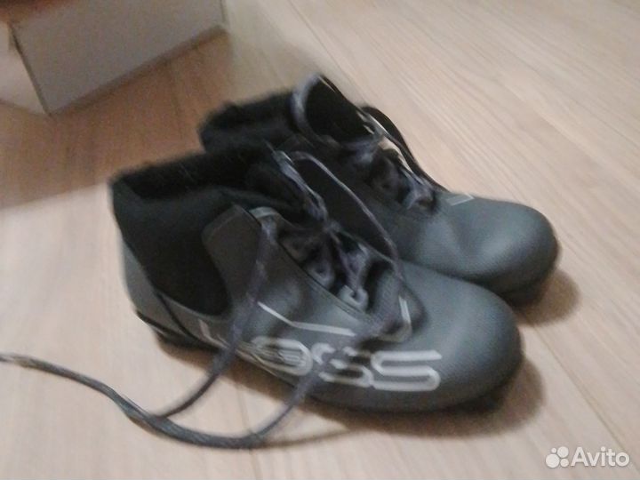 Лыжные ботинки