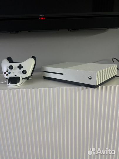 Xbox one s 2 геймпада