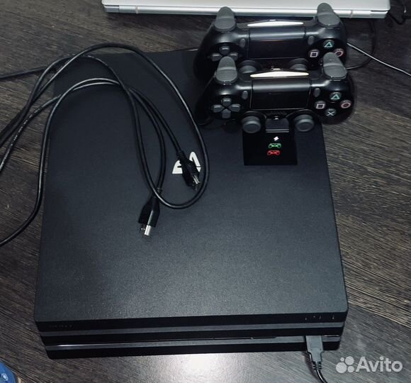 Sony PS4 pro 1tb с играми