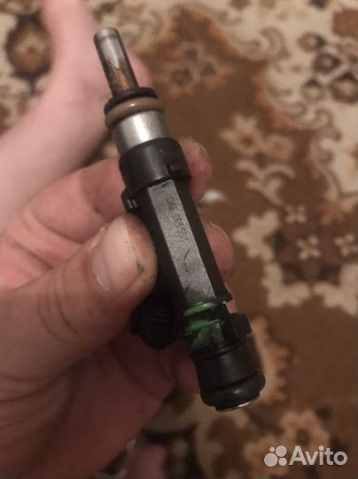 Топливная рейка с форсунками ауди а6 с6