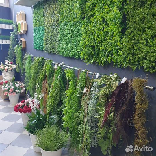 Искусственная зелень, деревья, коврики(в наличии)