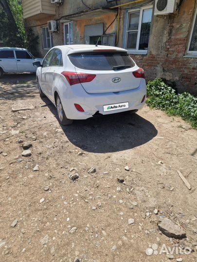 Hyundai i30 1.6 МТ, 2014, битый, 211 000 км