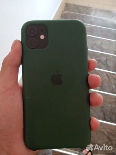 Телефон iPhone 11