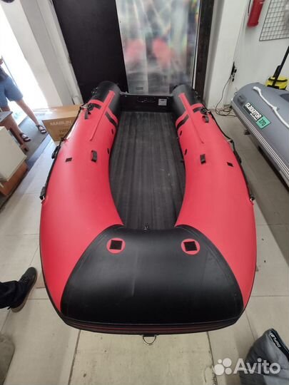 Лодка Gladiator E380PRO Б/У Красно-черная