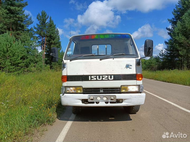 Isuzu Elf, 1990