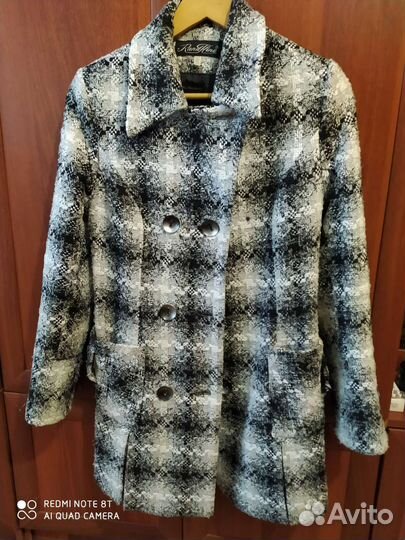 Пальто демисезонное размер 44