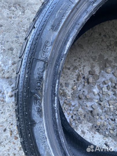 Hankook AH11 235/40 R18 30Q