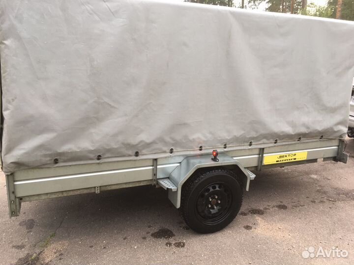 Прицеп легковой Лав 81012C б/у