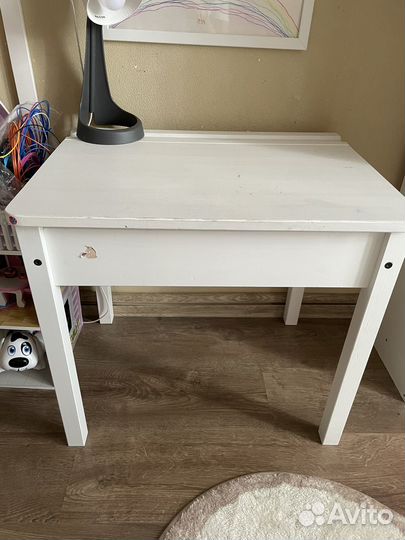 Детский письменный стол и стул икеа