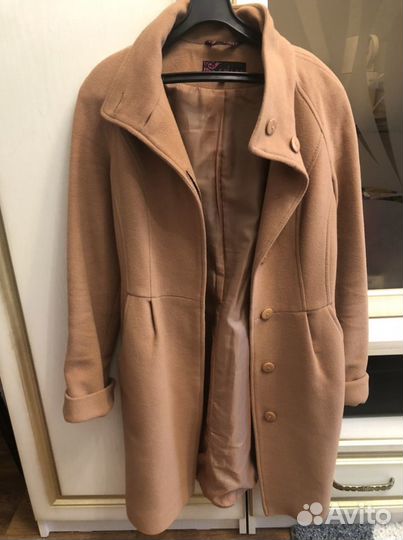 Пальто размер 40