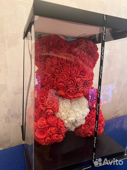 Медведь из роз