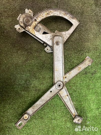 Стеклоподъемный механизм передний левый