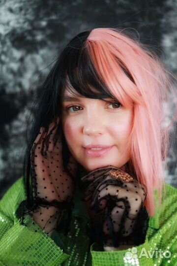 Парик цветной короткий с челкой #А2