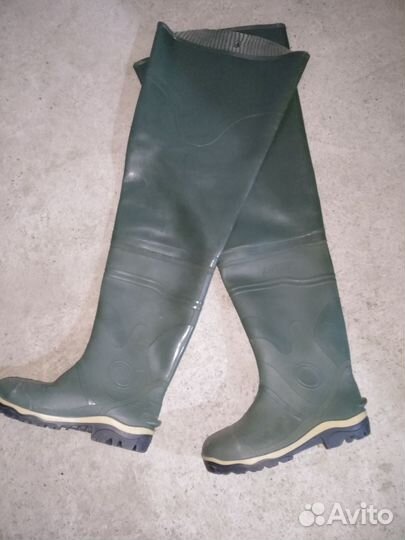 Резиновые сапоги для рыбалки