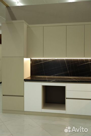 Кухонные гарнитуры