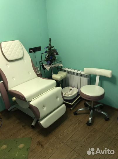 Косметологическое кресло с электроприводом