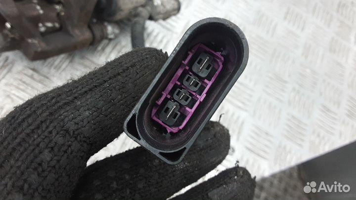 Суппорт задний левый Audi A8 D3/4E 2004