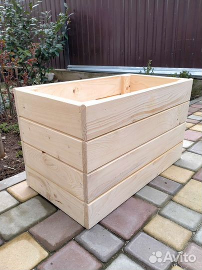 Кашпо для цветов деревянное