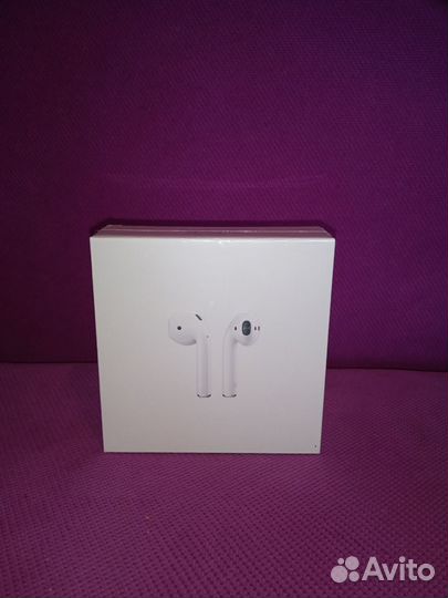 Беспроводные наушники AirPods