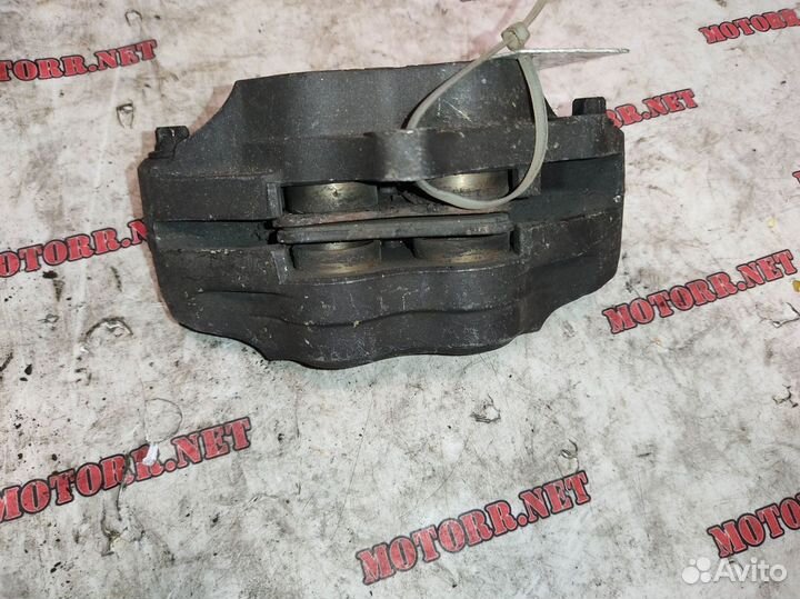 Тормозной суппорт передний Honda cbr900rr 95-97