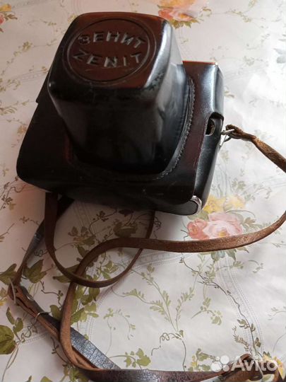 Плёночный фотоаппарат СССР zenit