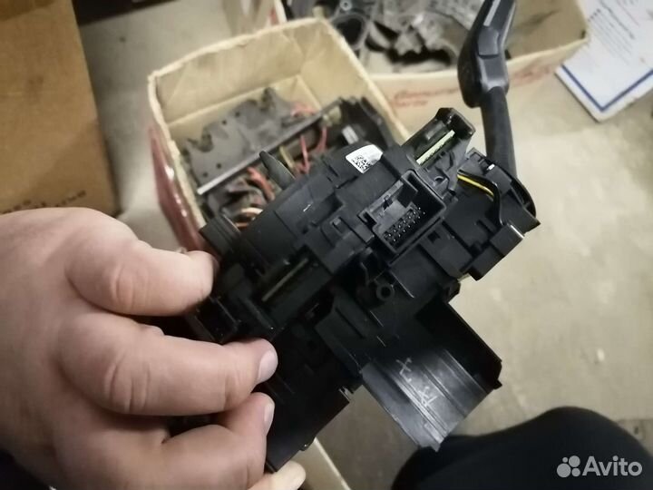 Переключатель подрулевой в сборе Skoda octavia