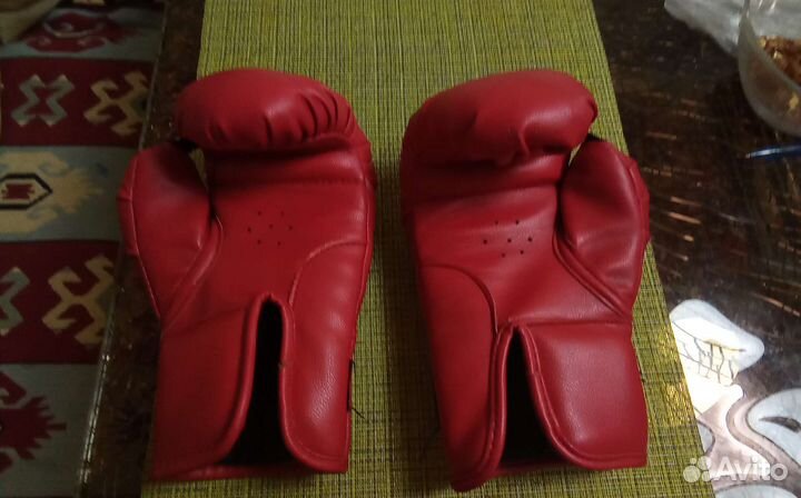 Боксерские перчатки детские размер 6 oz
