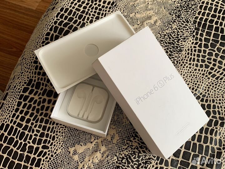 Коробки от iPhone xr, 6s, 6s+, airpods
