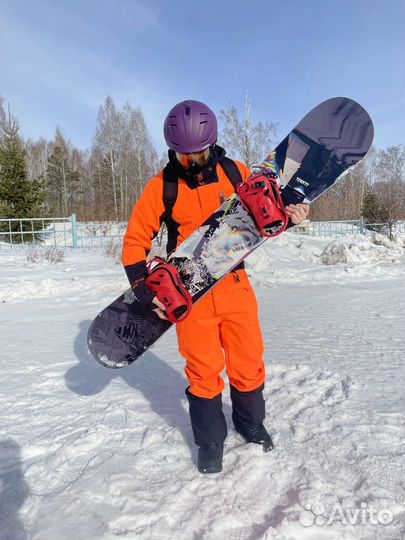 Комплект. Сноуборд, ботинки, шлем