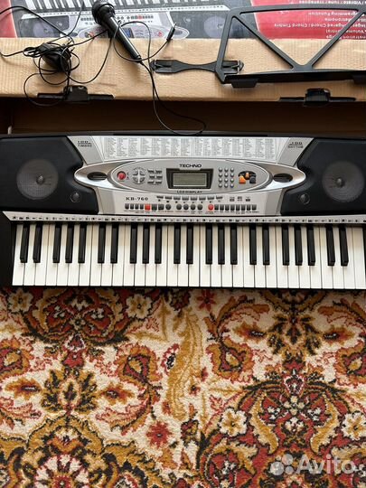 Синтезатор techno кв-760
