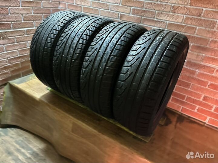 Pirelli Winter Sottozero 235/55 R17 99H