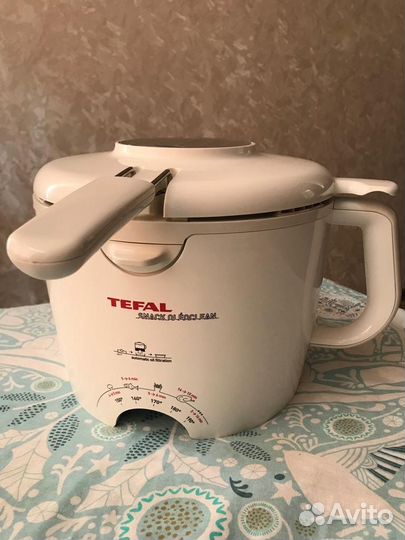 Фритюрница tefal в хорошем состоянии чистая