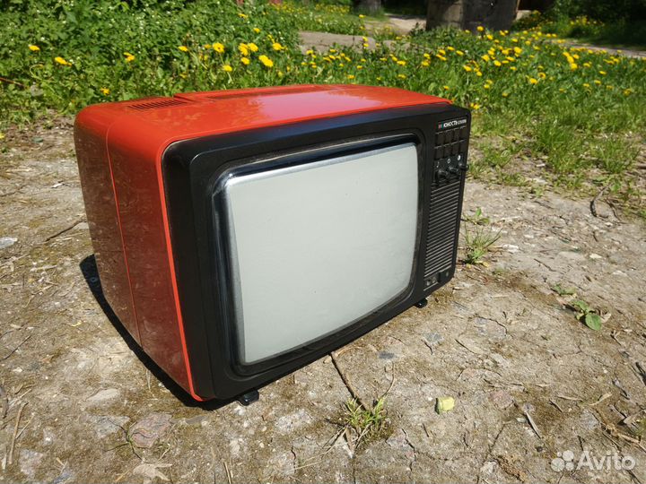 Телевизор СССР юность 32тц309д