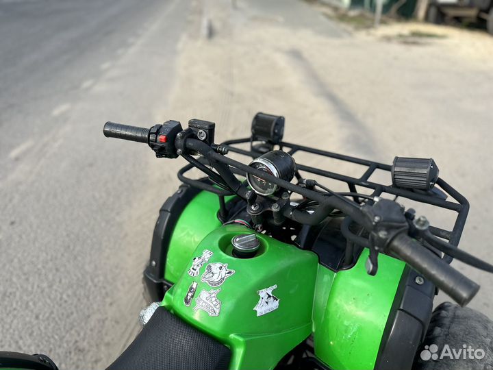 Б/у квадроцикл 125 кубов на полном ходу