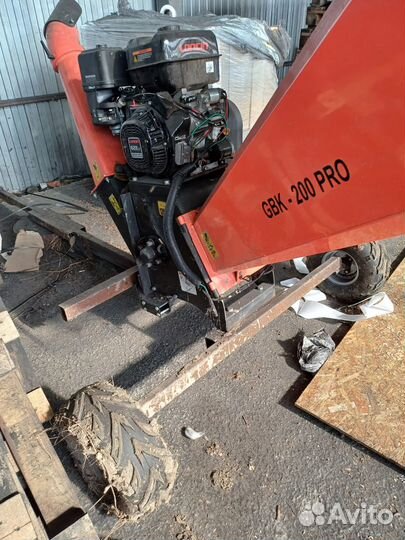 Измельчитель древесины веток для щепы GBK-200PRO